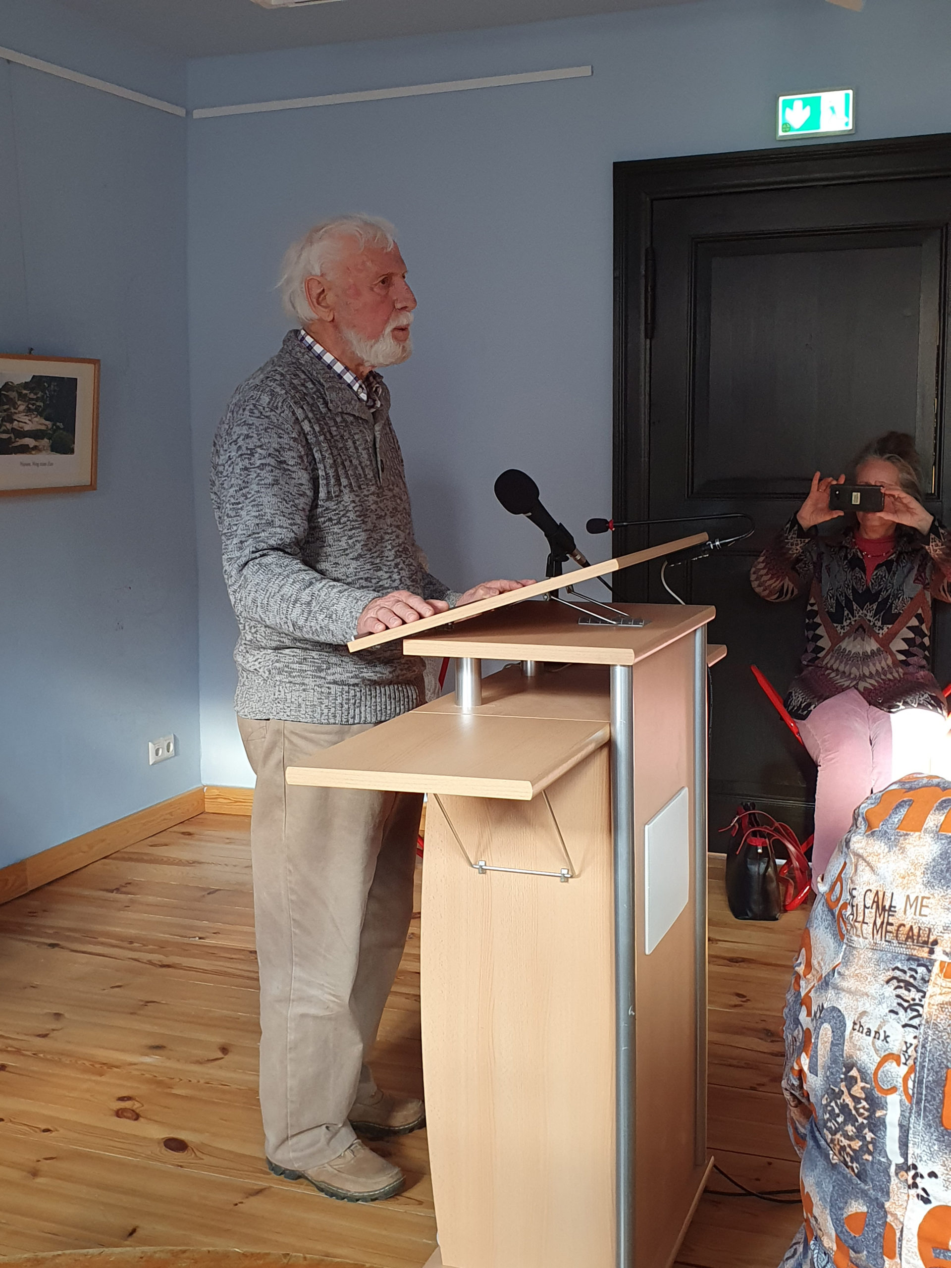 Finissage mit Künstlergespräch: Friedrich B. Henkel